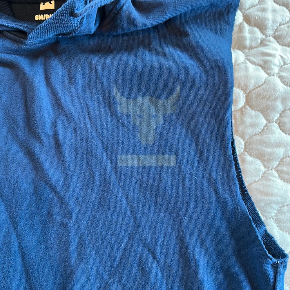 Sleeveless UA hoodie